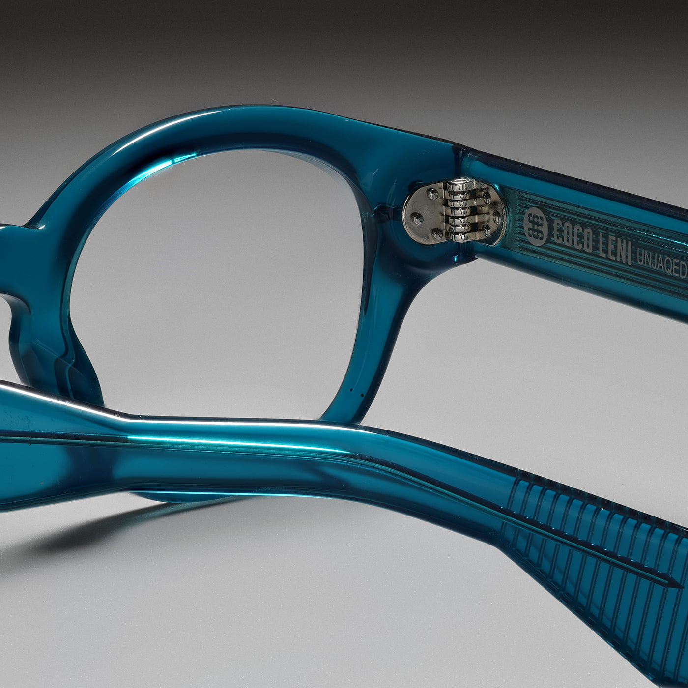 Unjaqd Teal