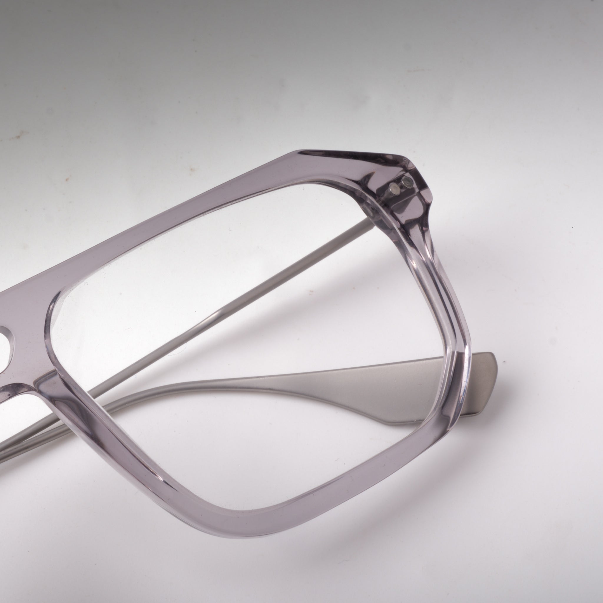Raywar Gray & Silver