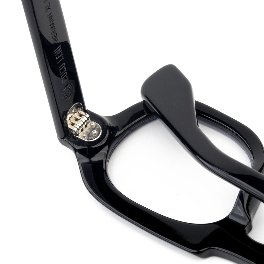 Hermann Red close-up 2