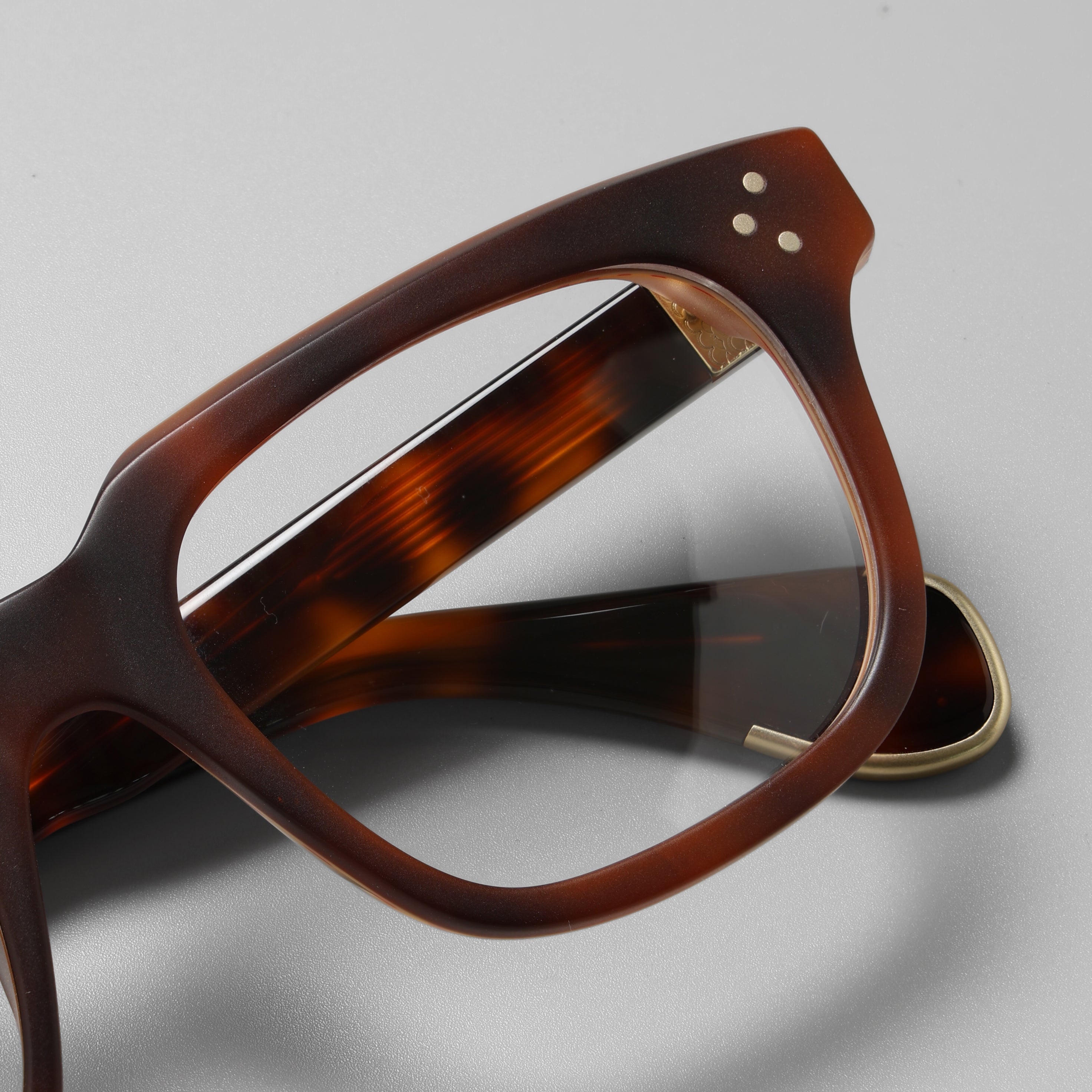 Marken Tortoise Lam Structura