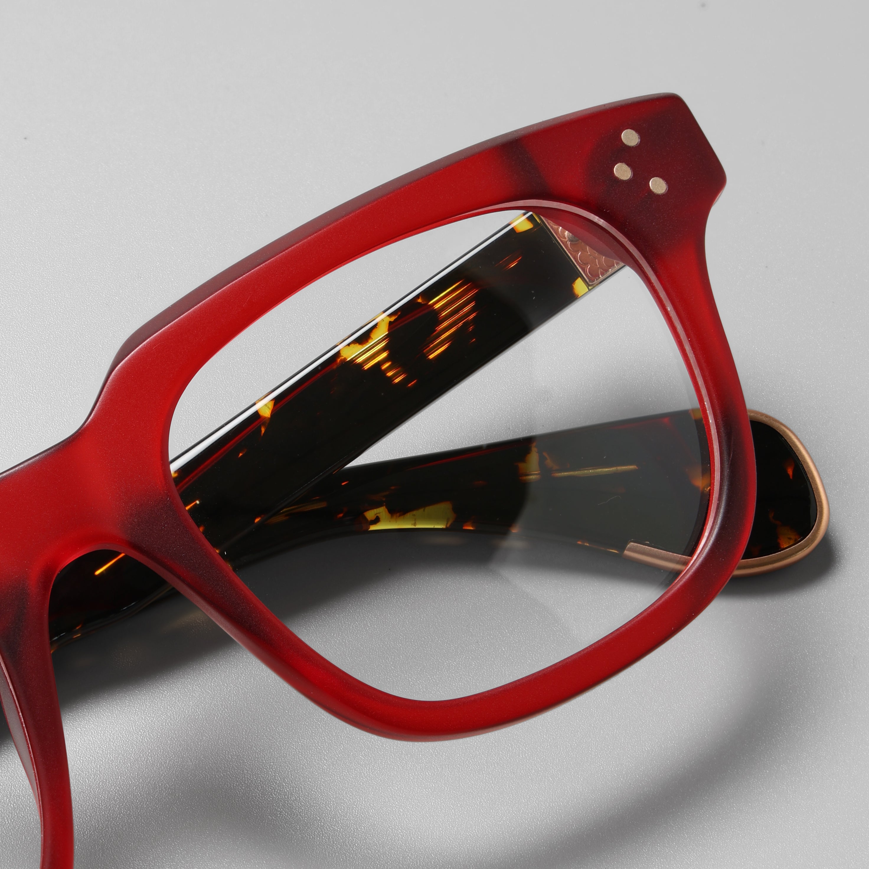 Marken Red Structura