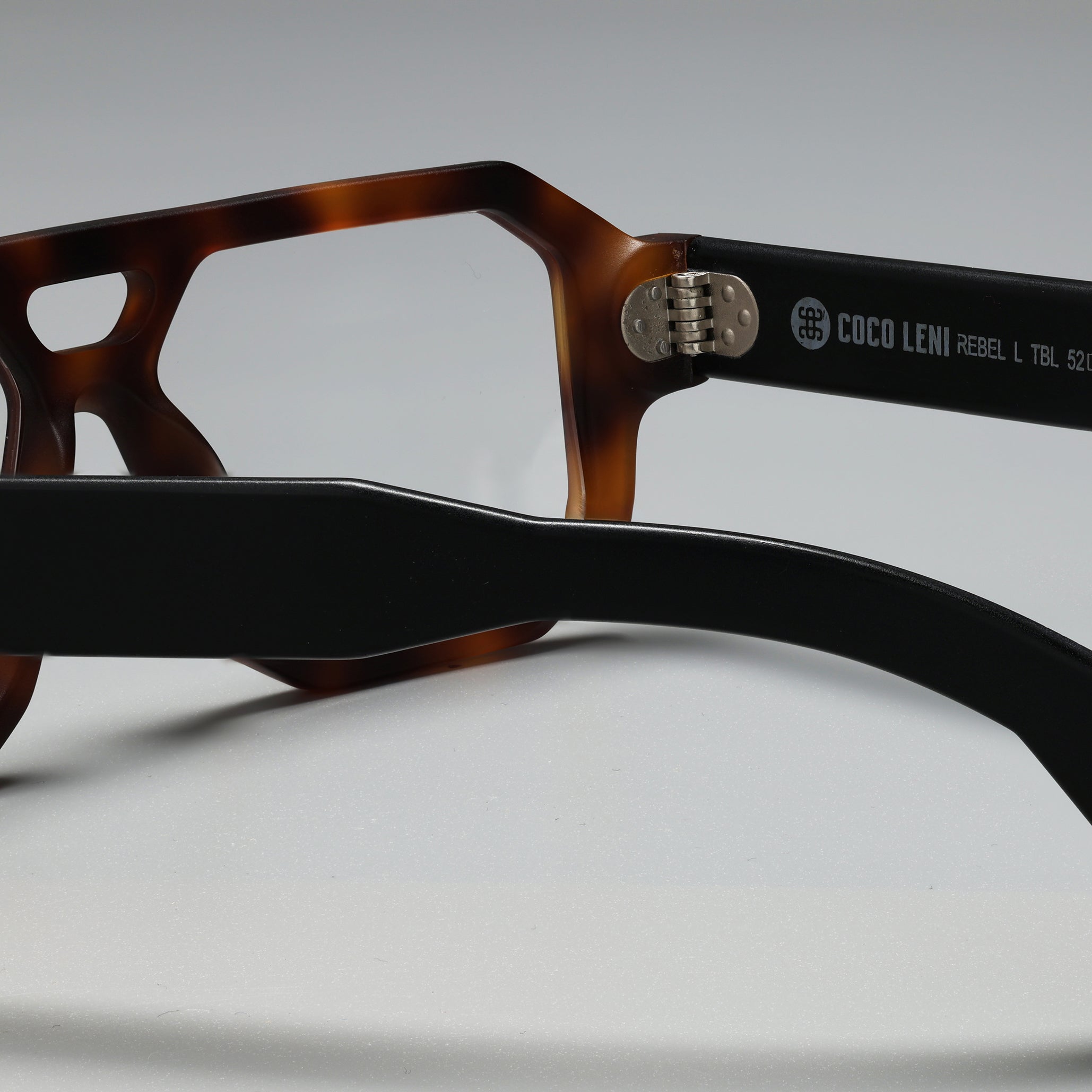 Rebel Tortoise Black