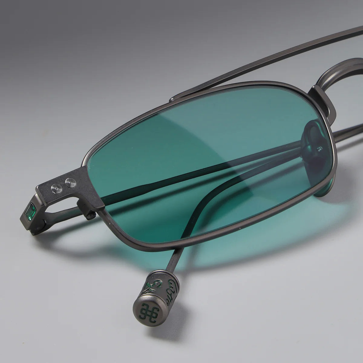 Omren Gunmetal