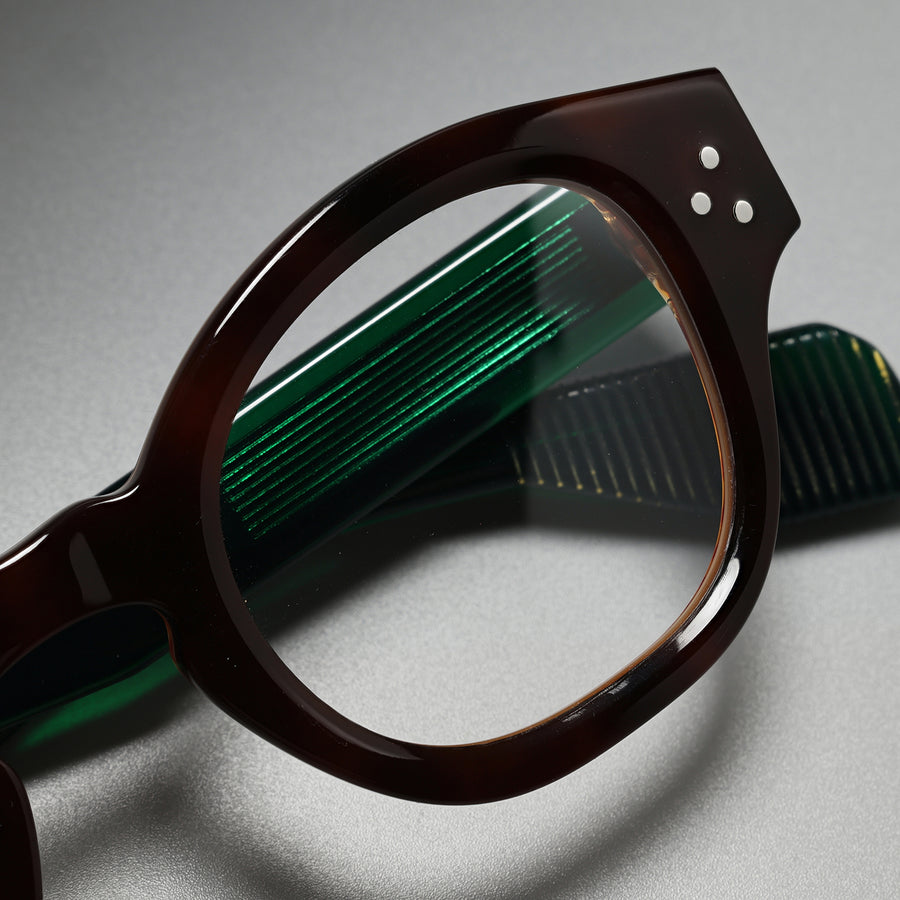 Unjaqd Tortoise carnival close-up 3