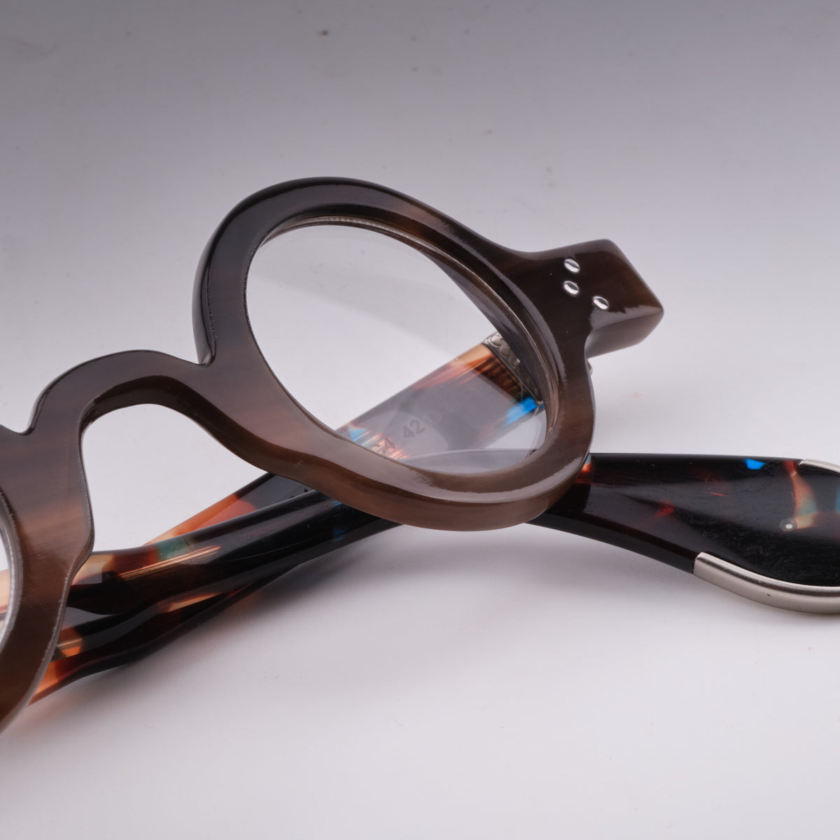 Zweig Horn C4 close-up 1