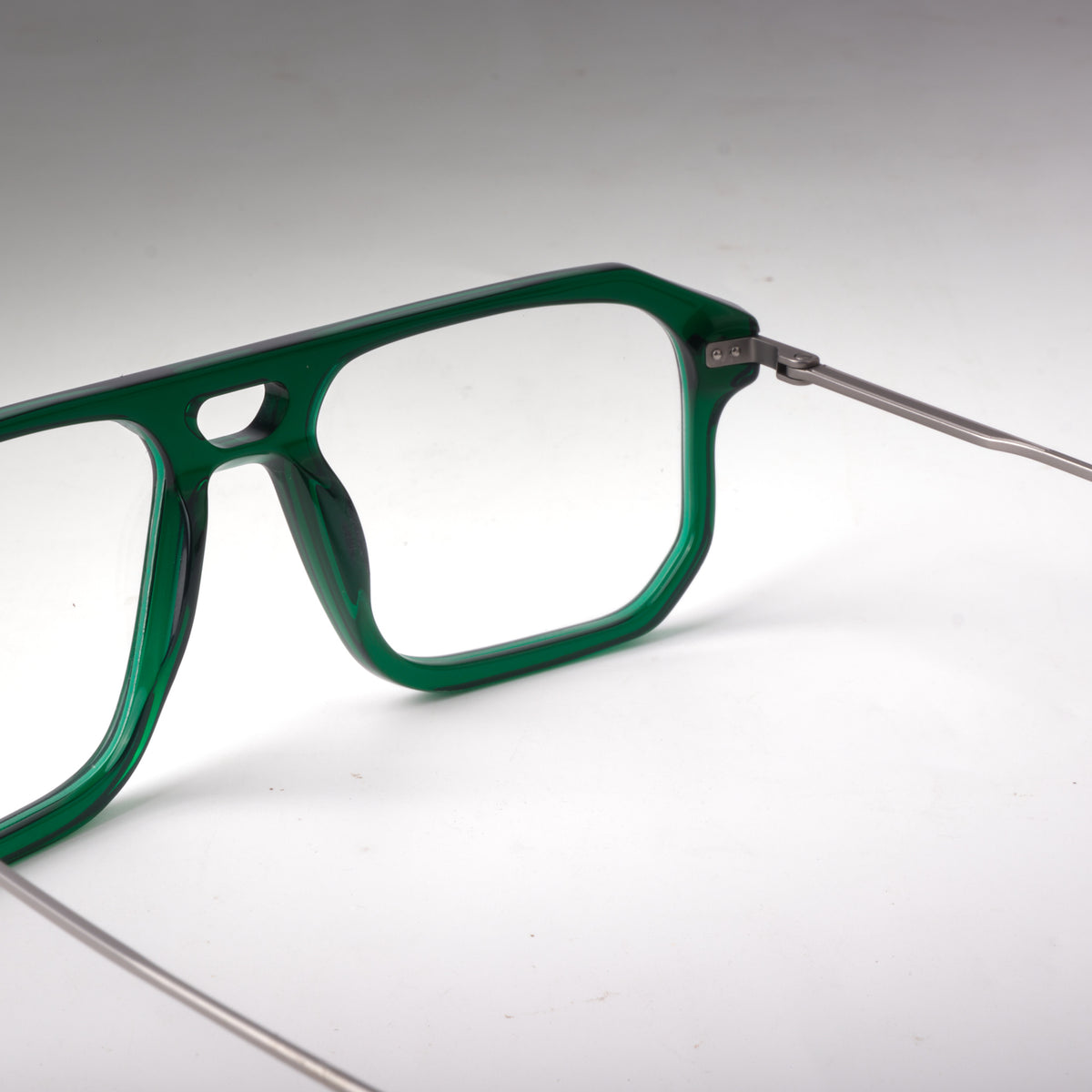 Raywar Emerald Green & Silver