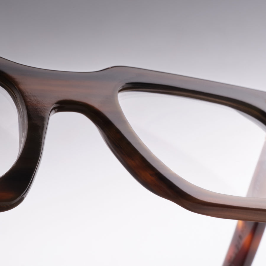 Starke Horn C3 close-up 3