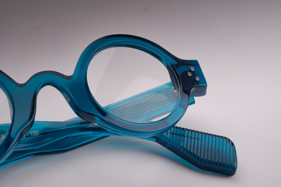 Zweig Teal close-up 3