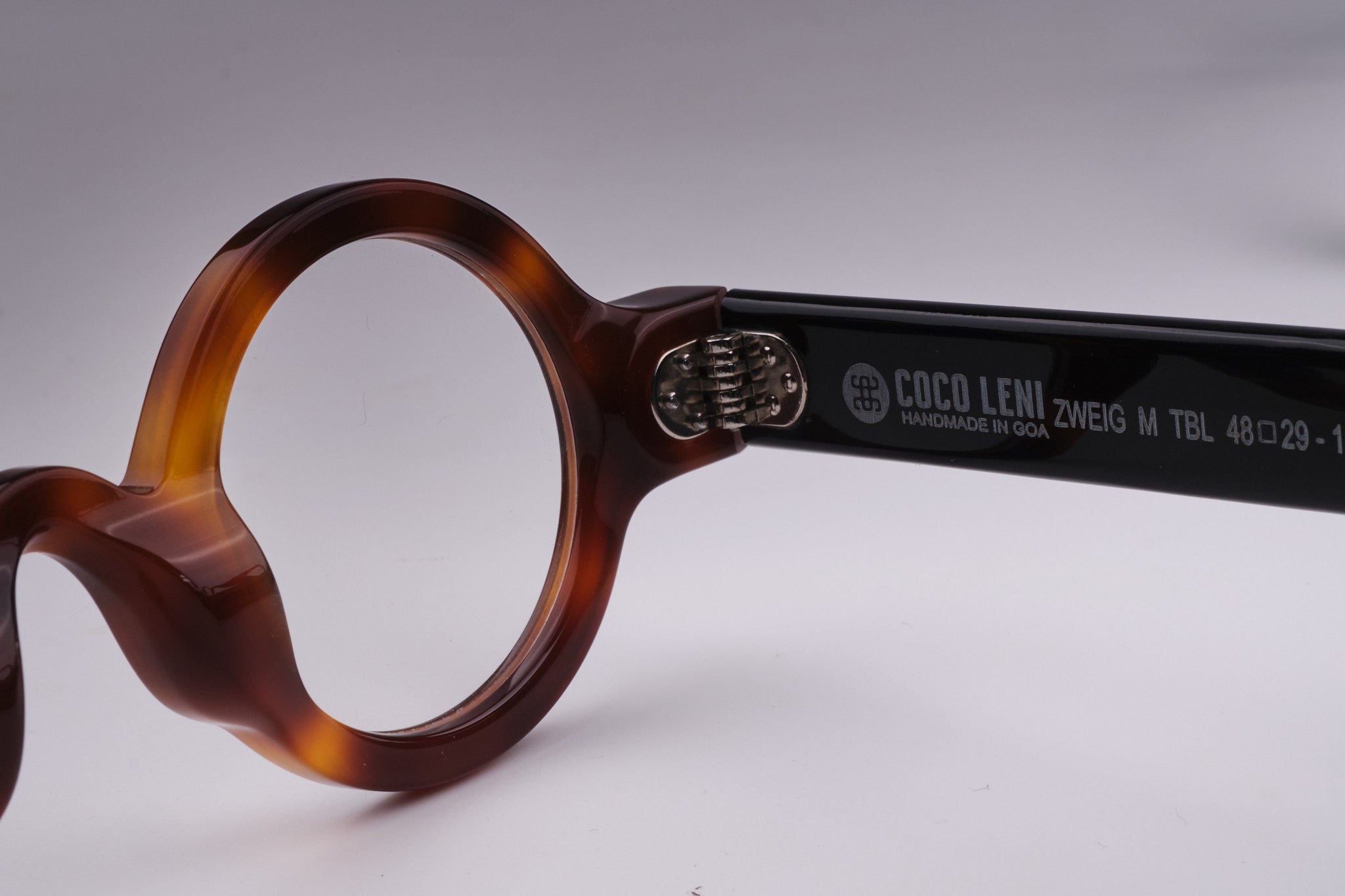 Zweig Tortoise & Black