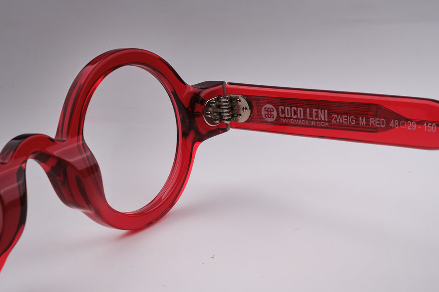 Zweig Red close-up 2