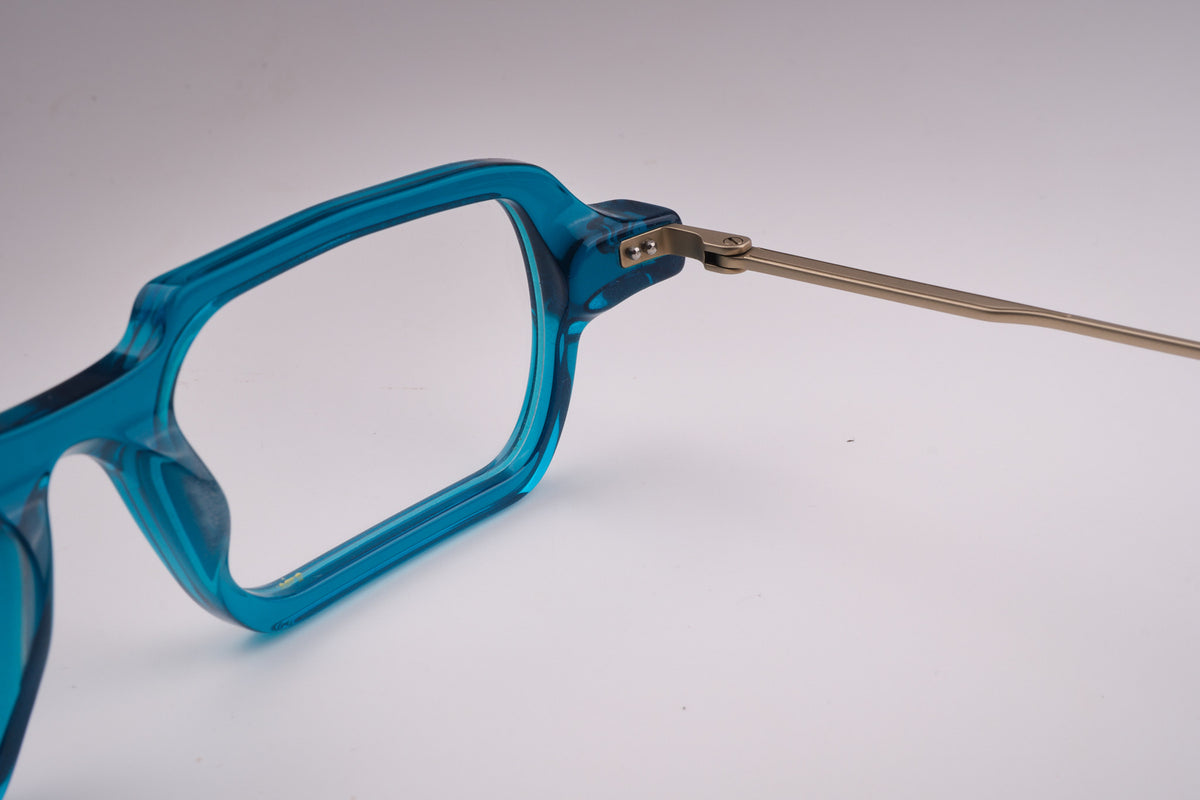 Origin teal close-up 1