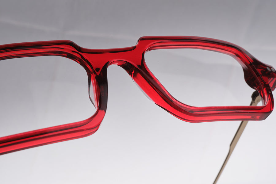 Origin red close-up 2