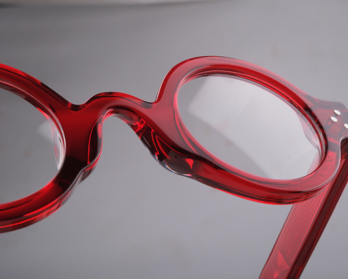 Zweig Red close-up 1