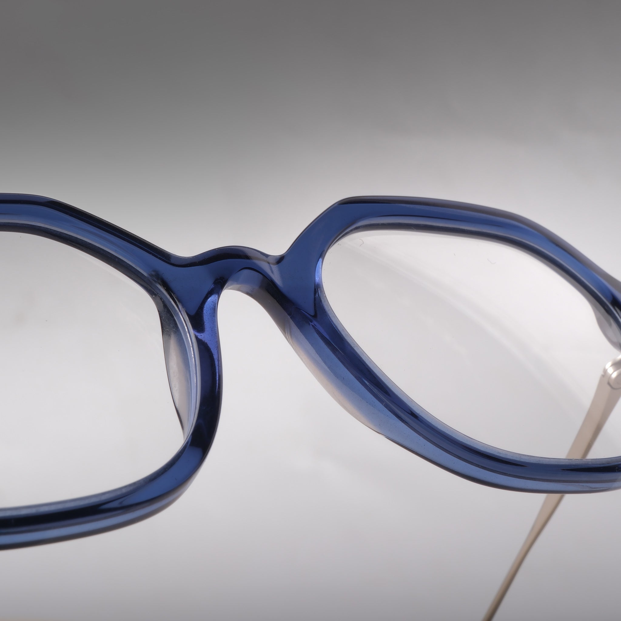 Vector Blue & Silver