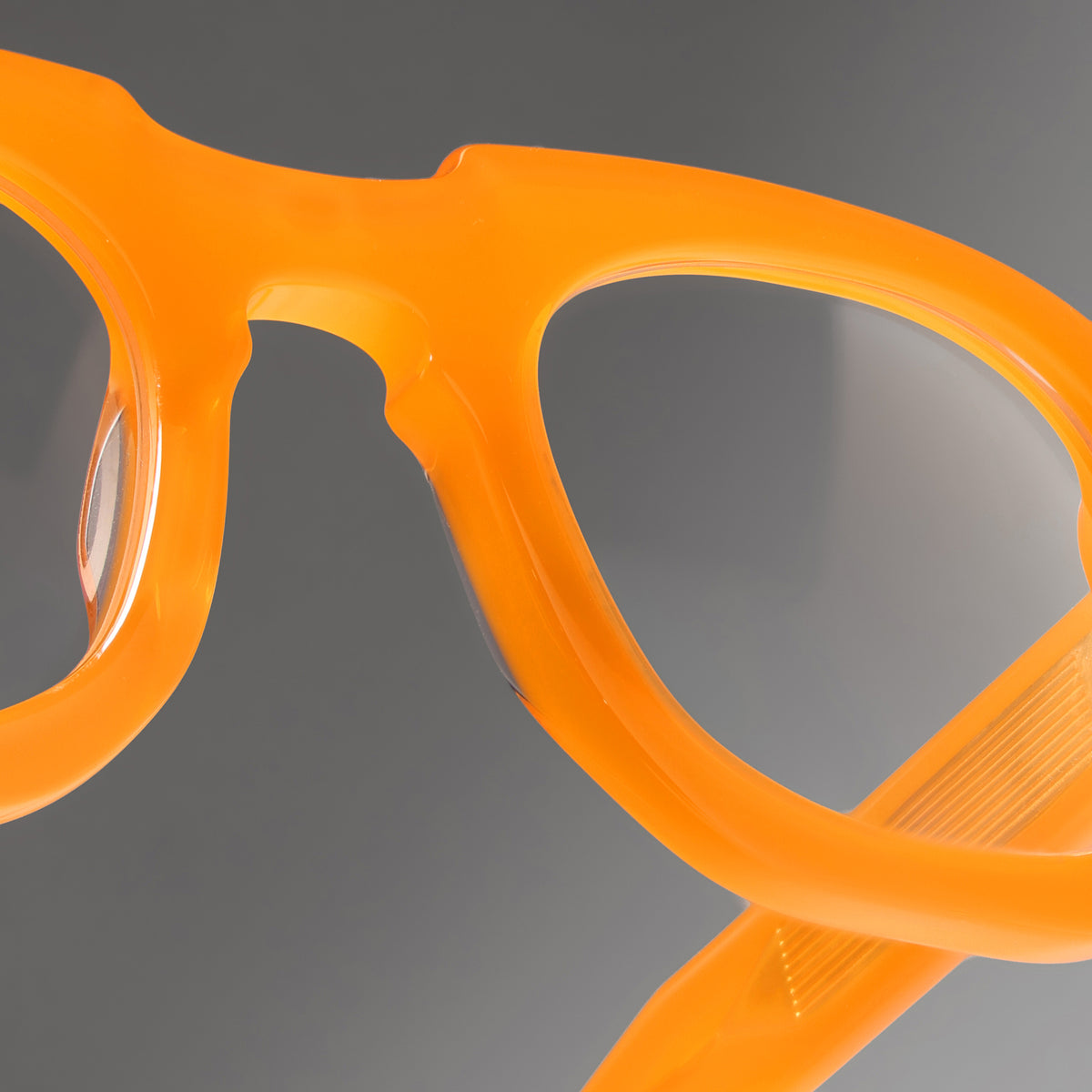 Hermann Honey close-up 1