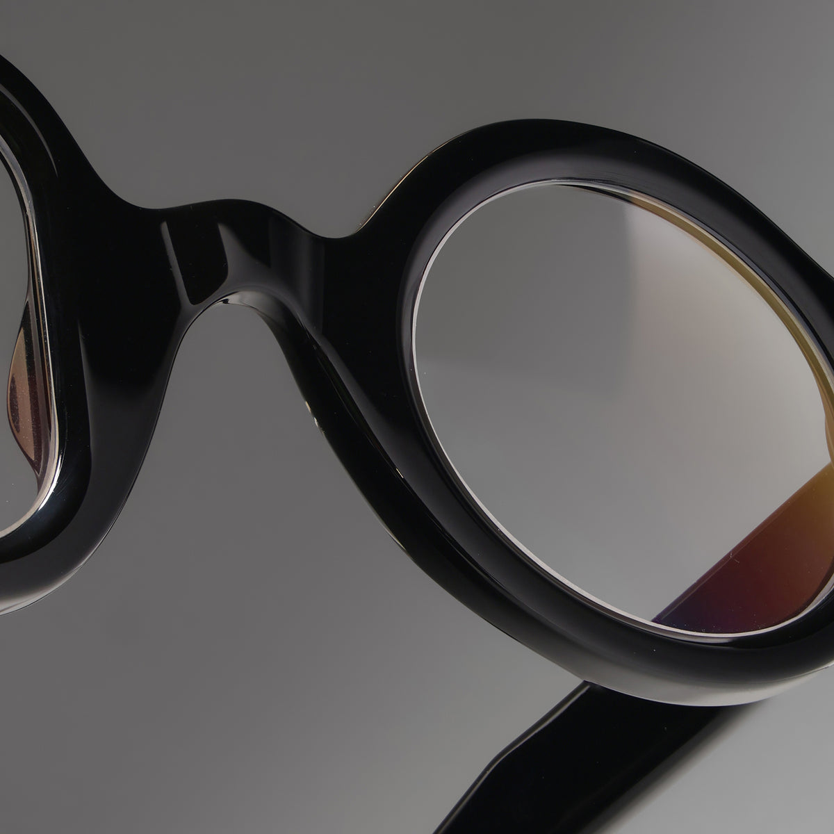 Admont Black close-up 1