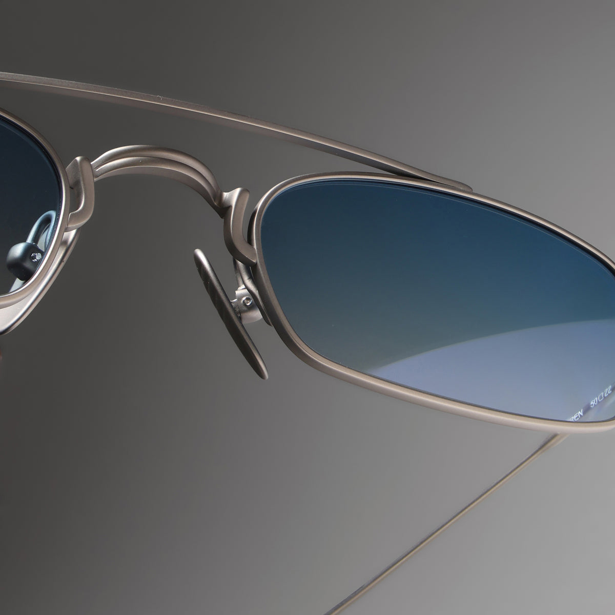 Omren Silver close-up 1