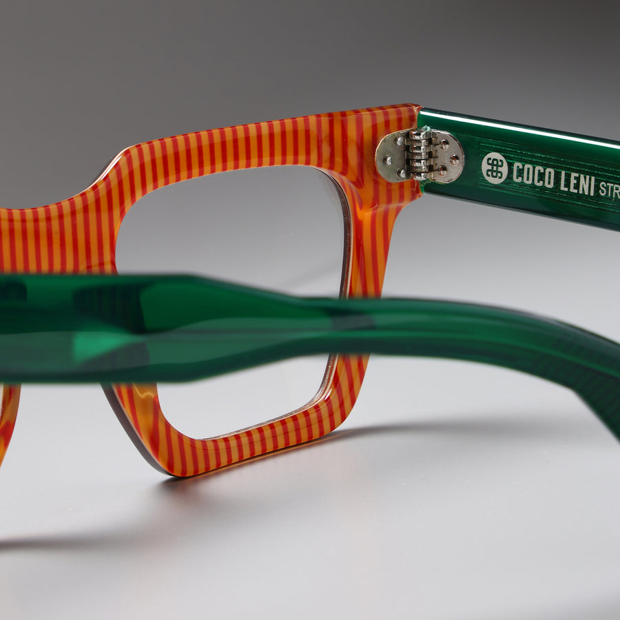 Starke Tortoise Lam Emerald Green close-up 2