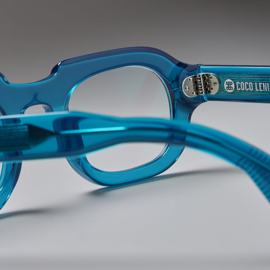 Hermann Teal close-up 2