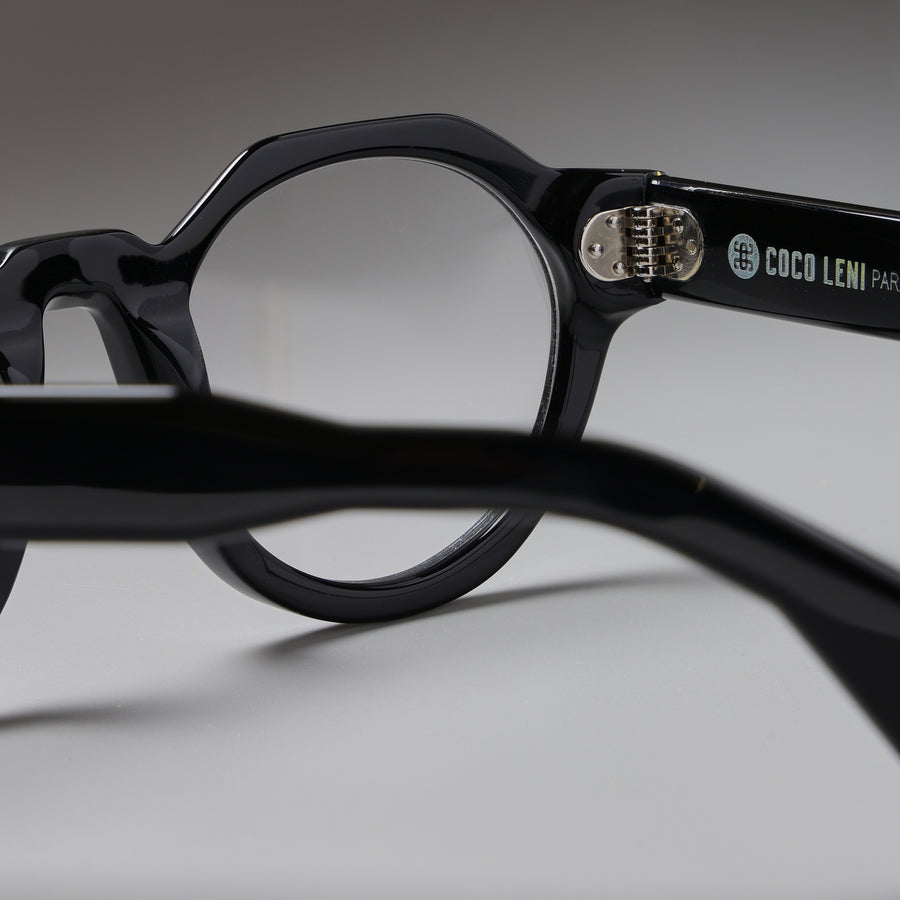 Paradise Black close-up 2