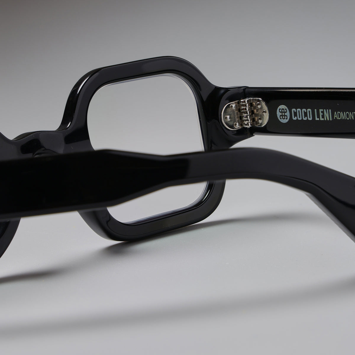 Admont Black