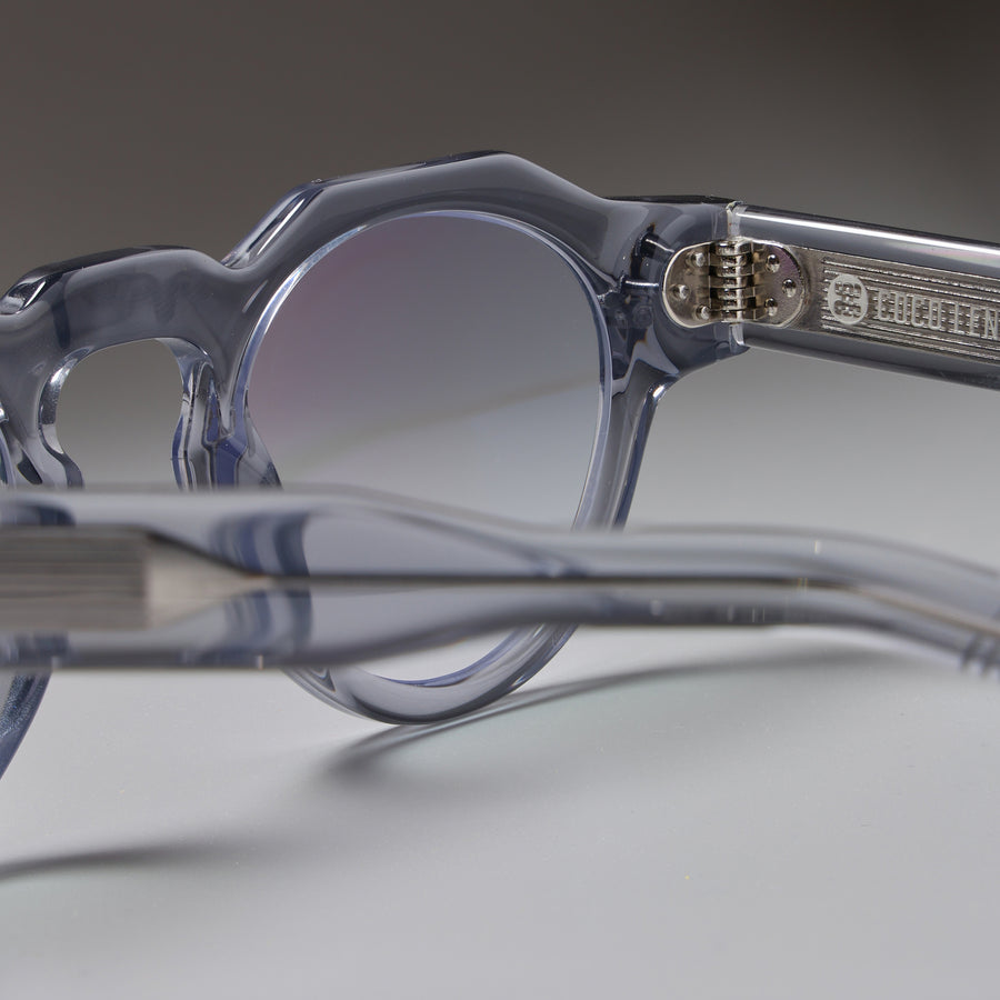 Panto Gray close-up 2