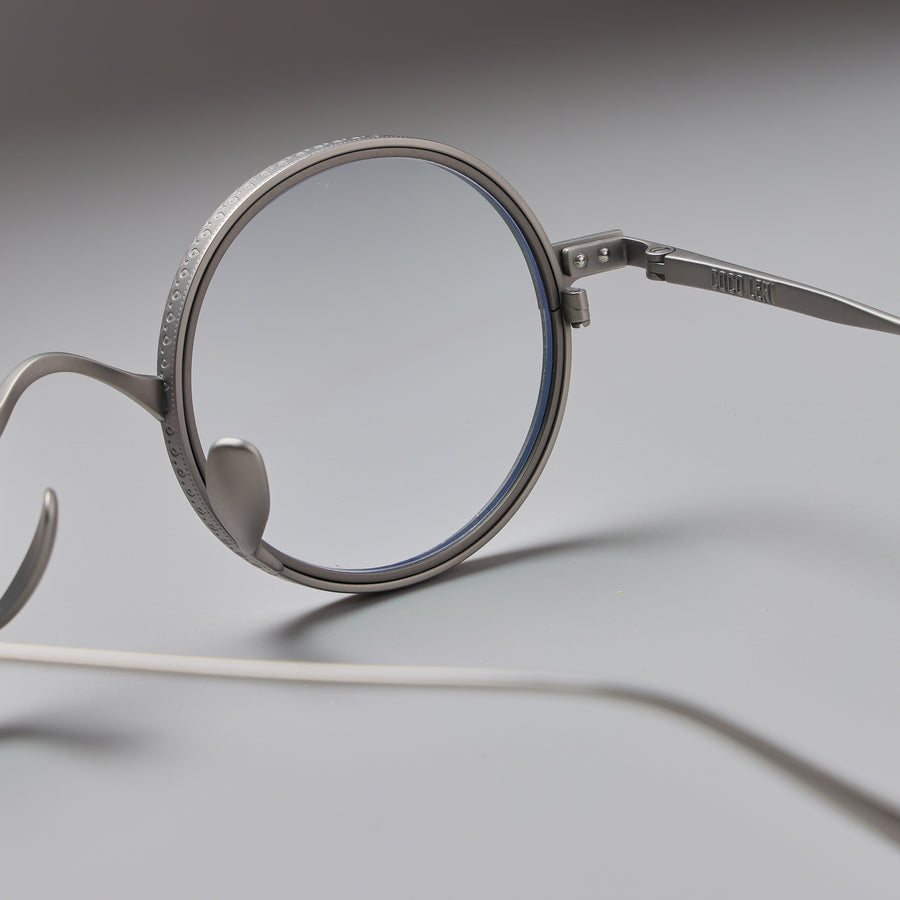 Lumir Silver close-up 2