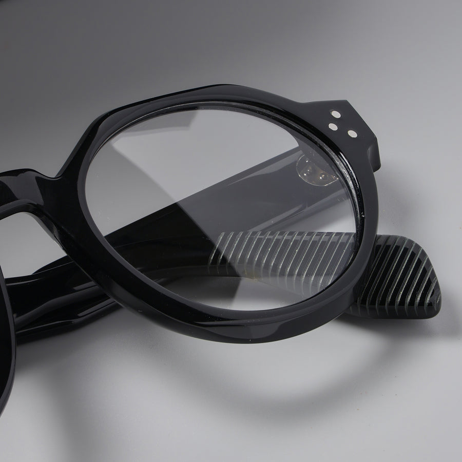 Paradise Black close-up 3