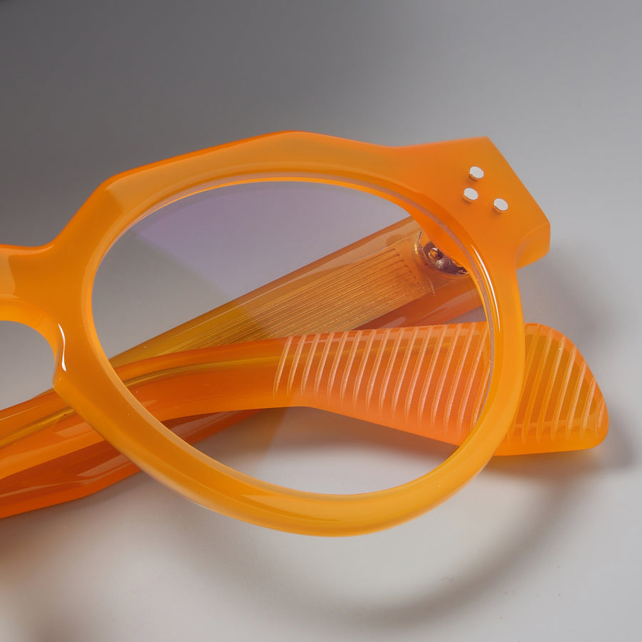 Panto Honey close-up 3