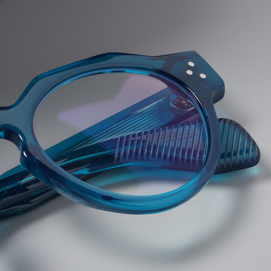 Panto Honey close-up 3