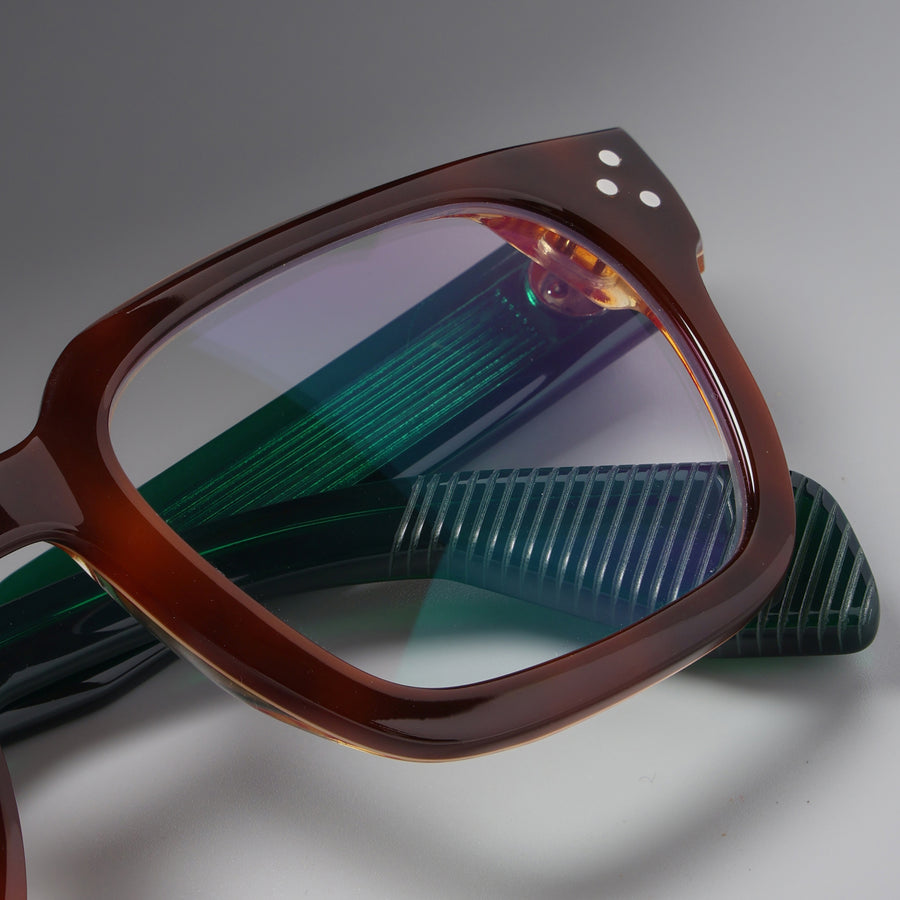 Uslar Tortoise Lam Emerald Green close-up 3