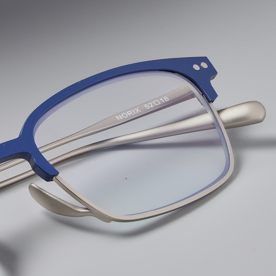 Norix Silver close-up 3