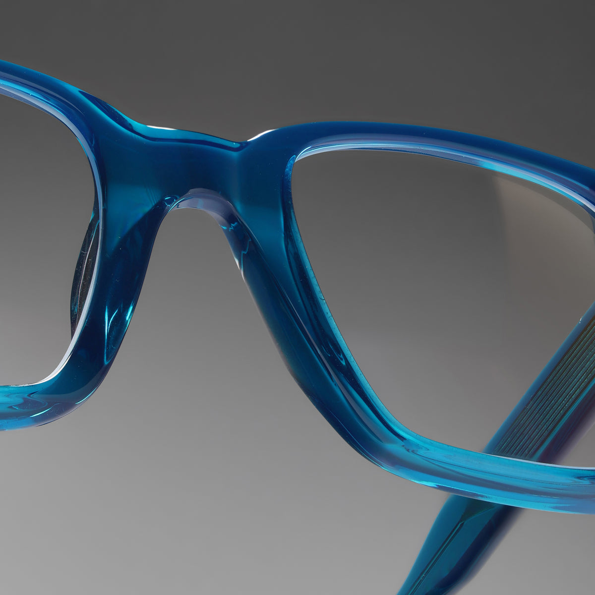 Grand Teal close-up 1