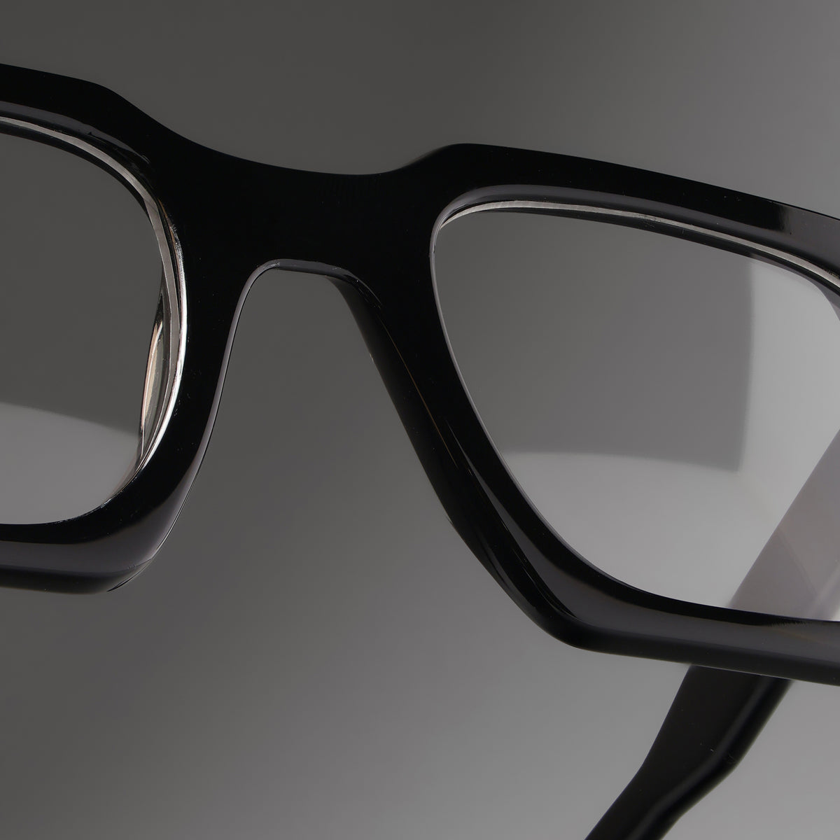 Starke Black close-up 1