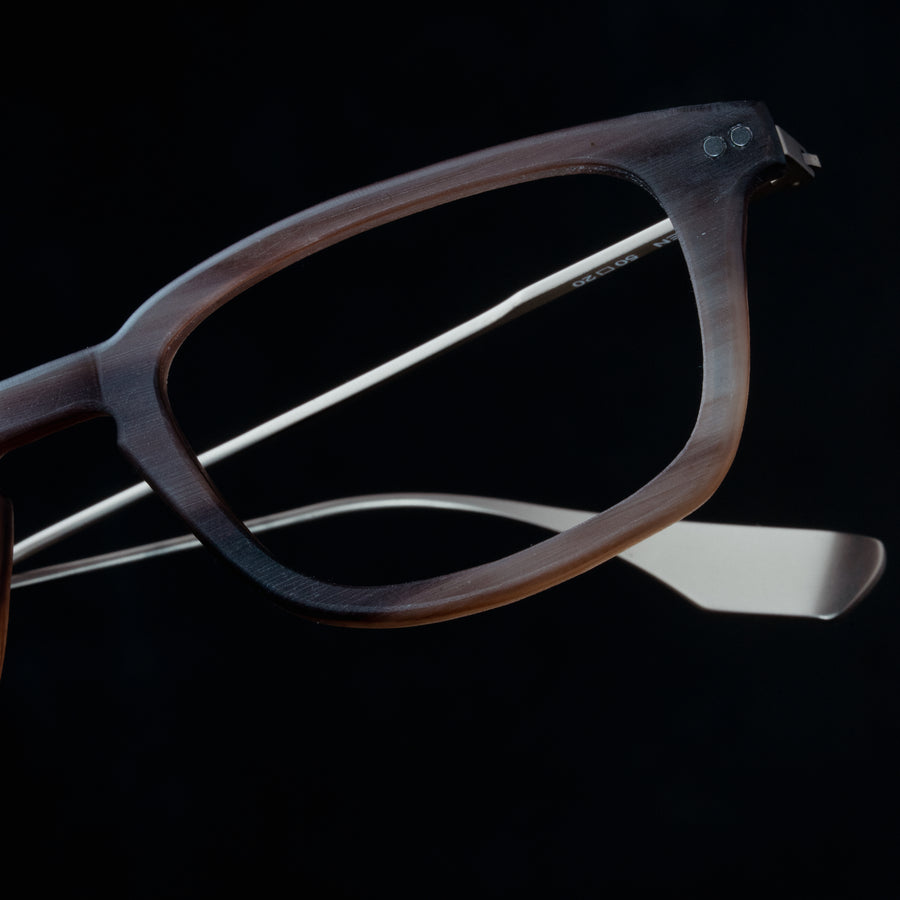 Vamra Horn close-up 2