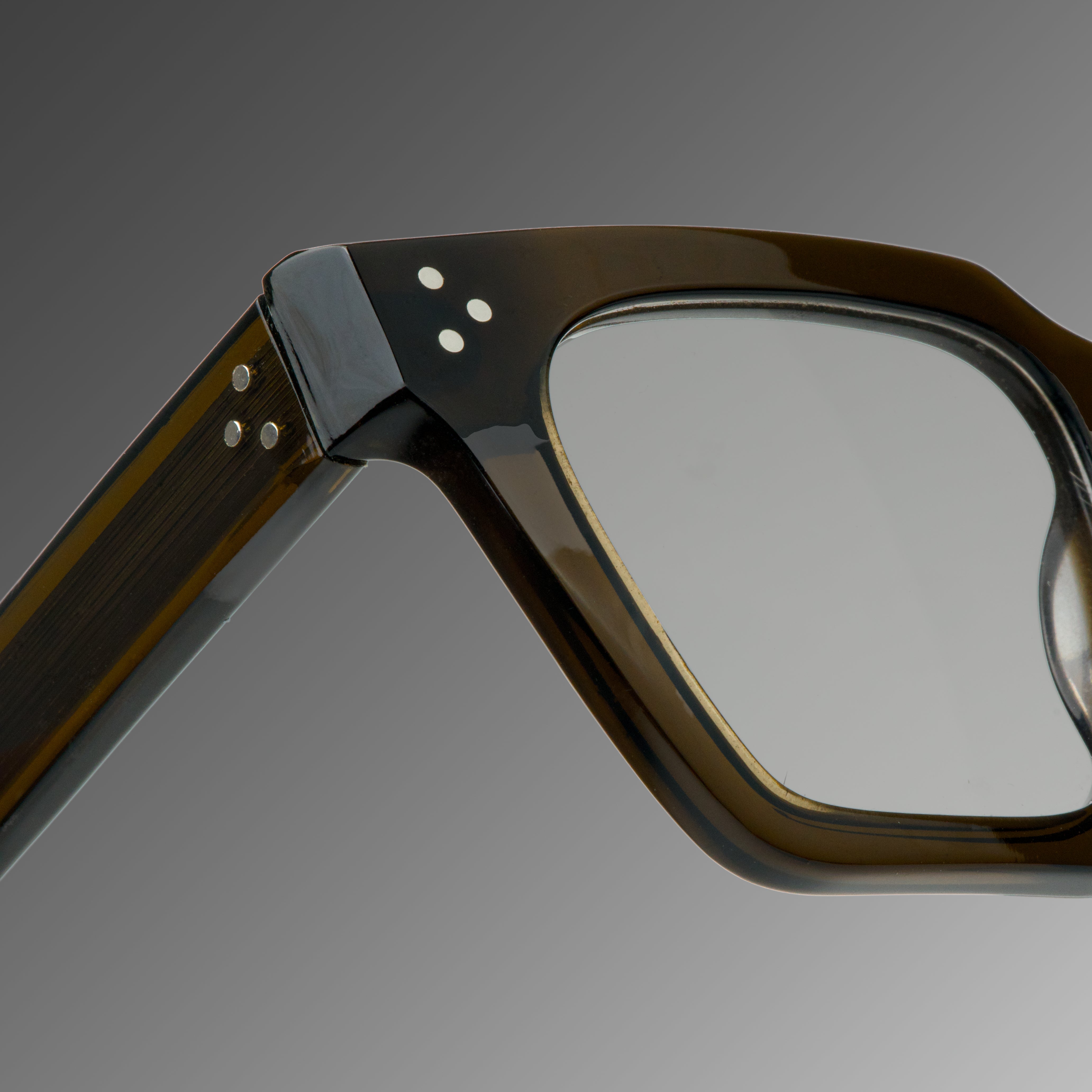 Starke Brown SG