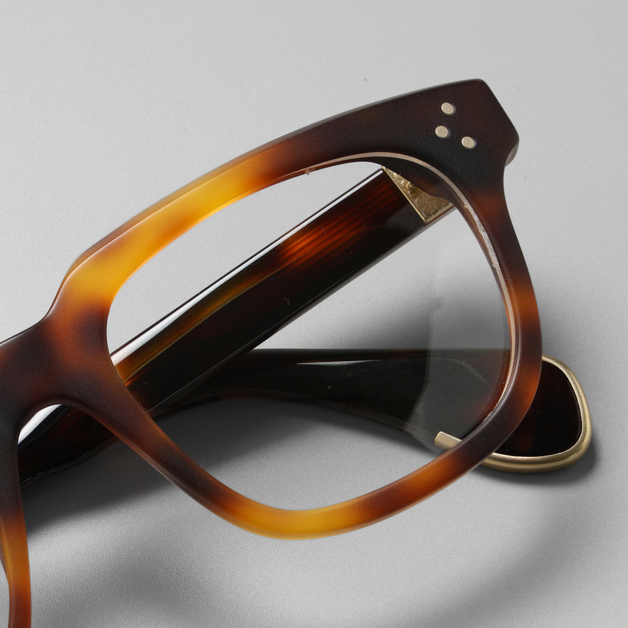 Marken Tortoise Lam Structura close-up 3