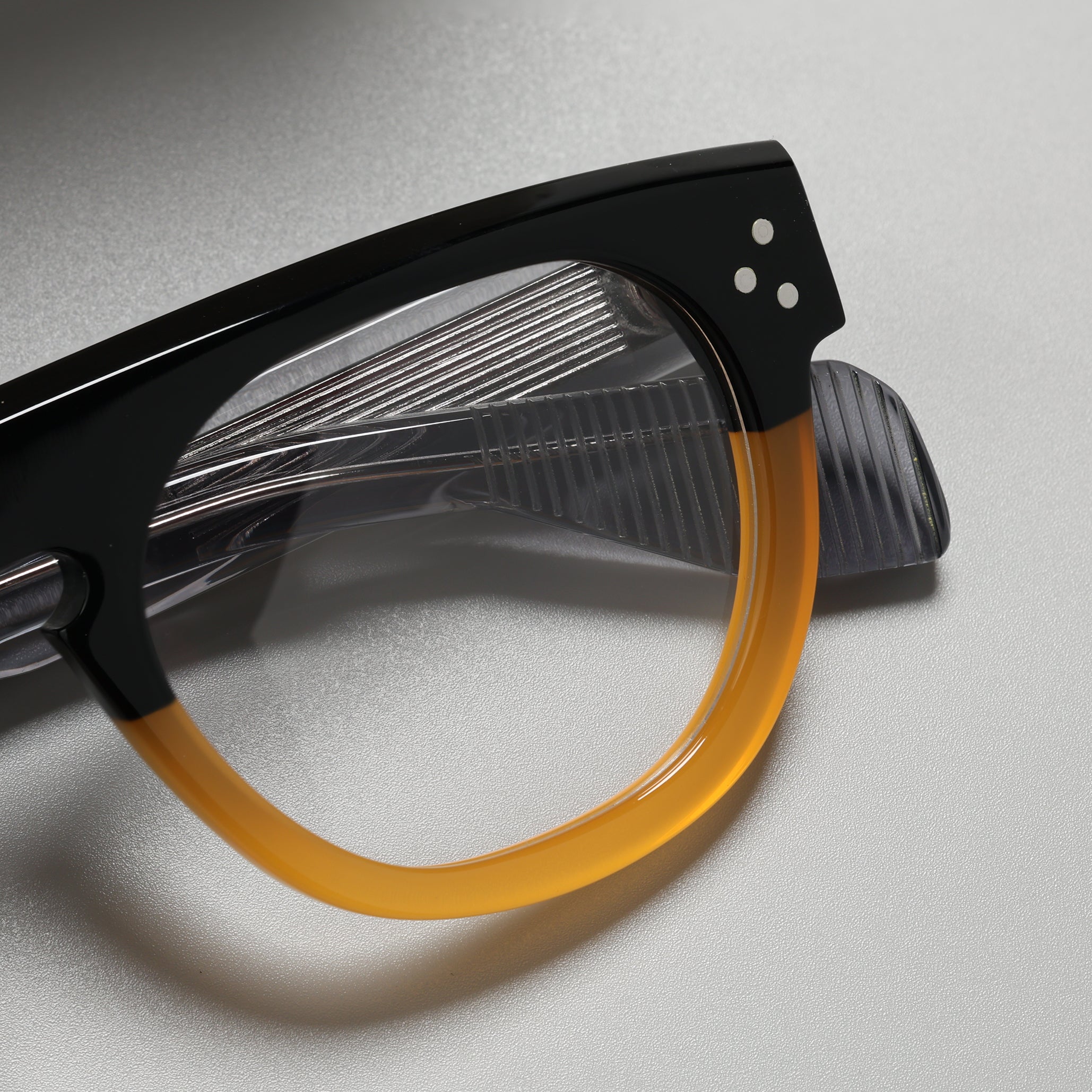 Glockner Black-Honey Gray