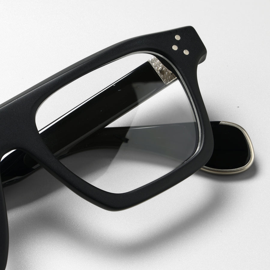 Suri Black Structura close-up 3