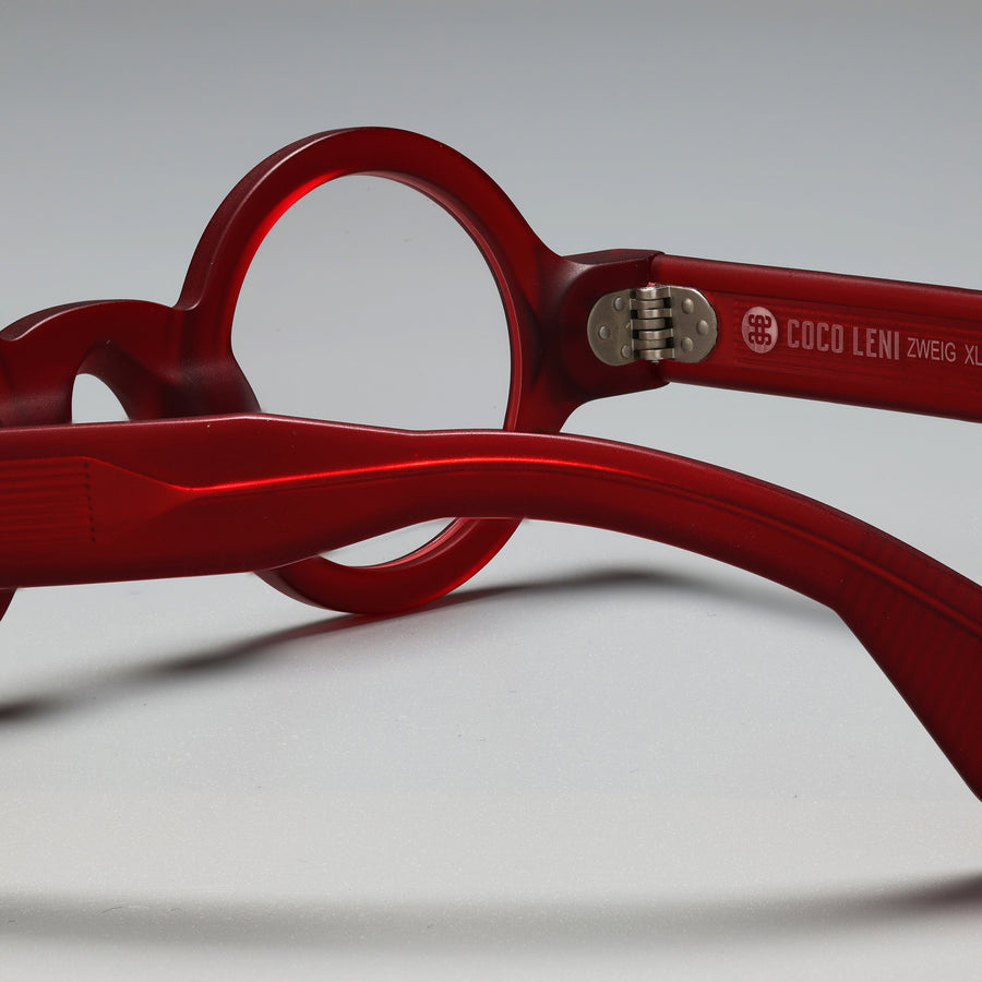 Zweig Red close-up 2