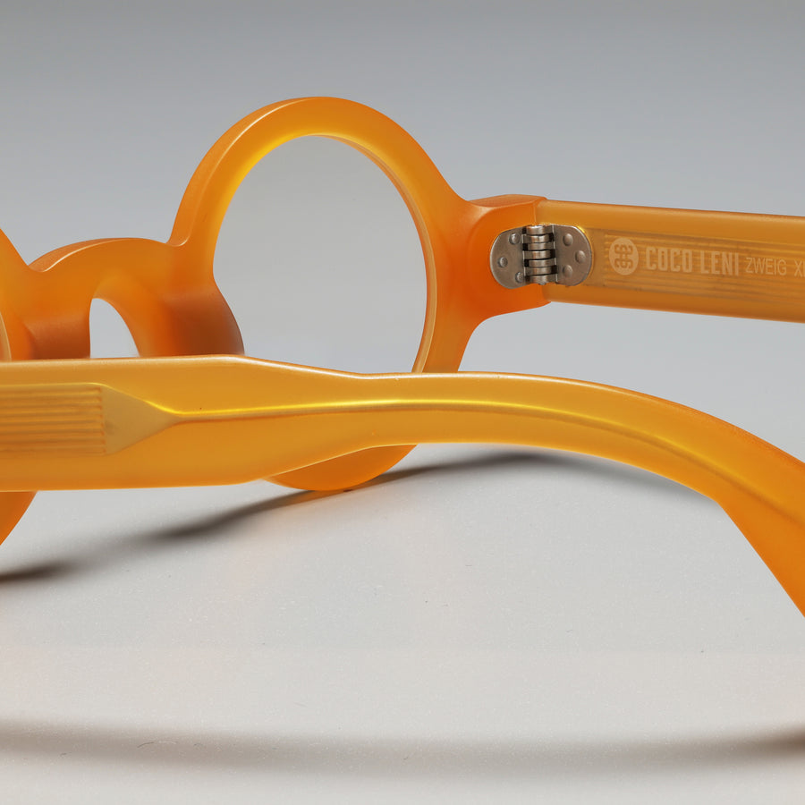 Zweig Honey close-up 2