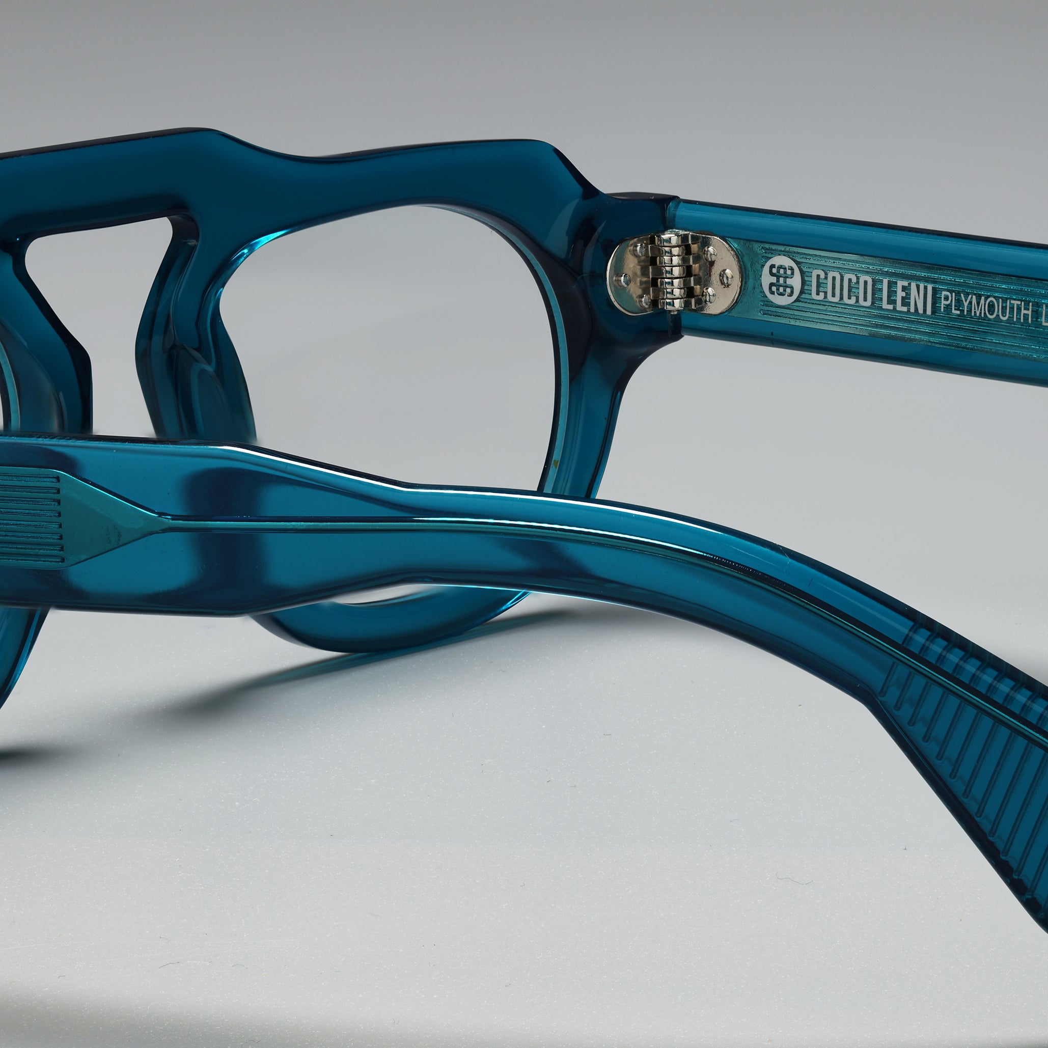 Plymouth Oval Eyeglasses in Bio-Acetate | COCO LENI