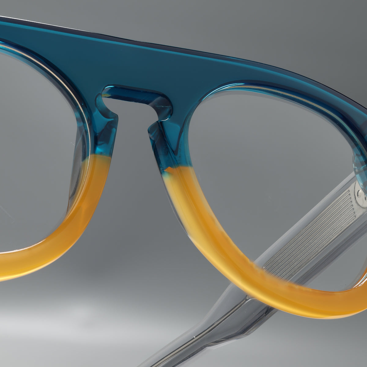 Glockner Teal-Honey Gray close-up 1