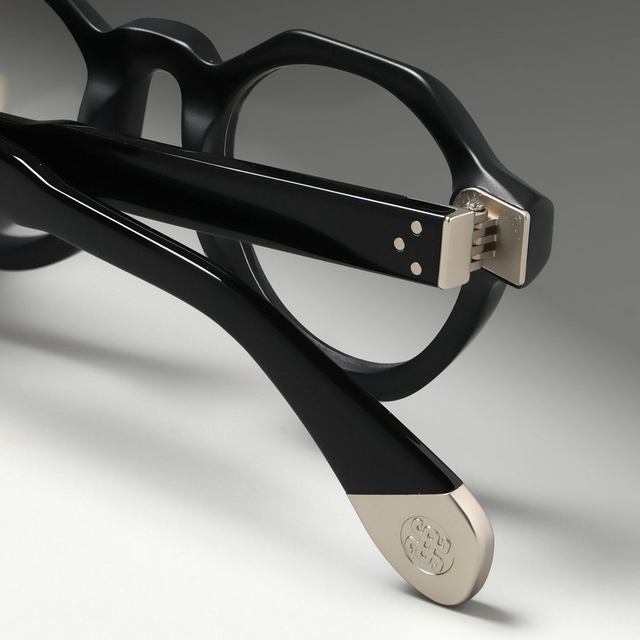 Hermann Black Structura close-up 2