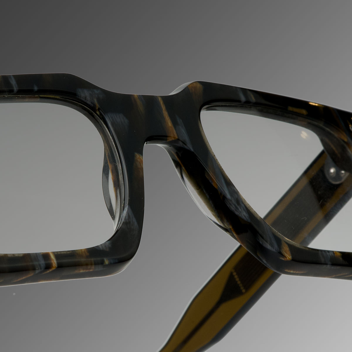 Starke Black Mineral & Brown